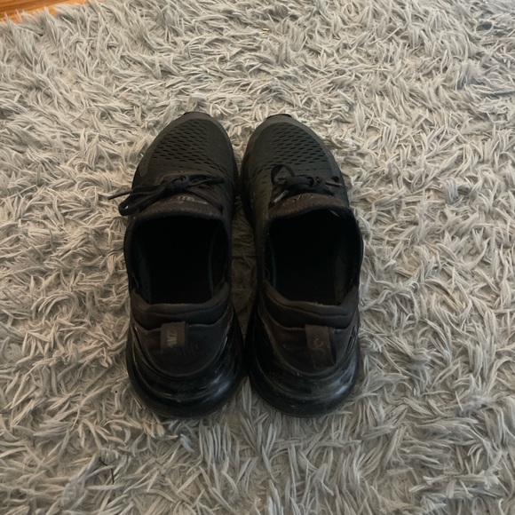 Nike Men's Black Athletic Shoes - Picture 2 of 2